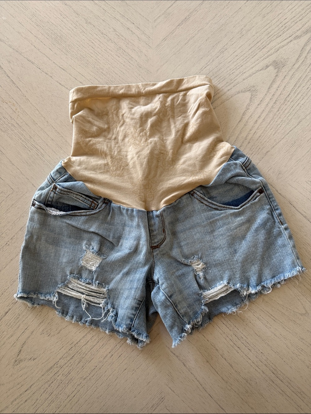 Jessica Simpson Maternity Light Wash Distressed Shorts - Size XS - [PH1130]
